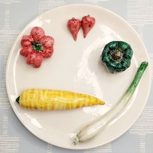 Mid Century Italian Majolica Trompe L’oeil White Plate w/3D Vegetables